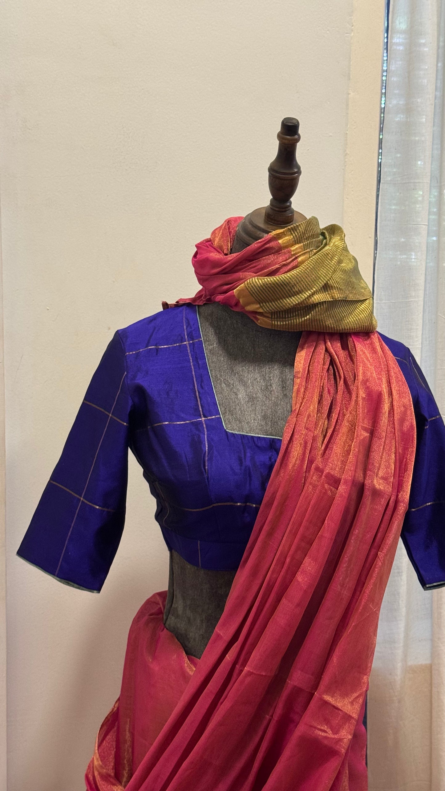 Betty | Chanderi gold checks