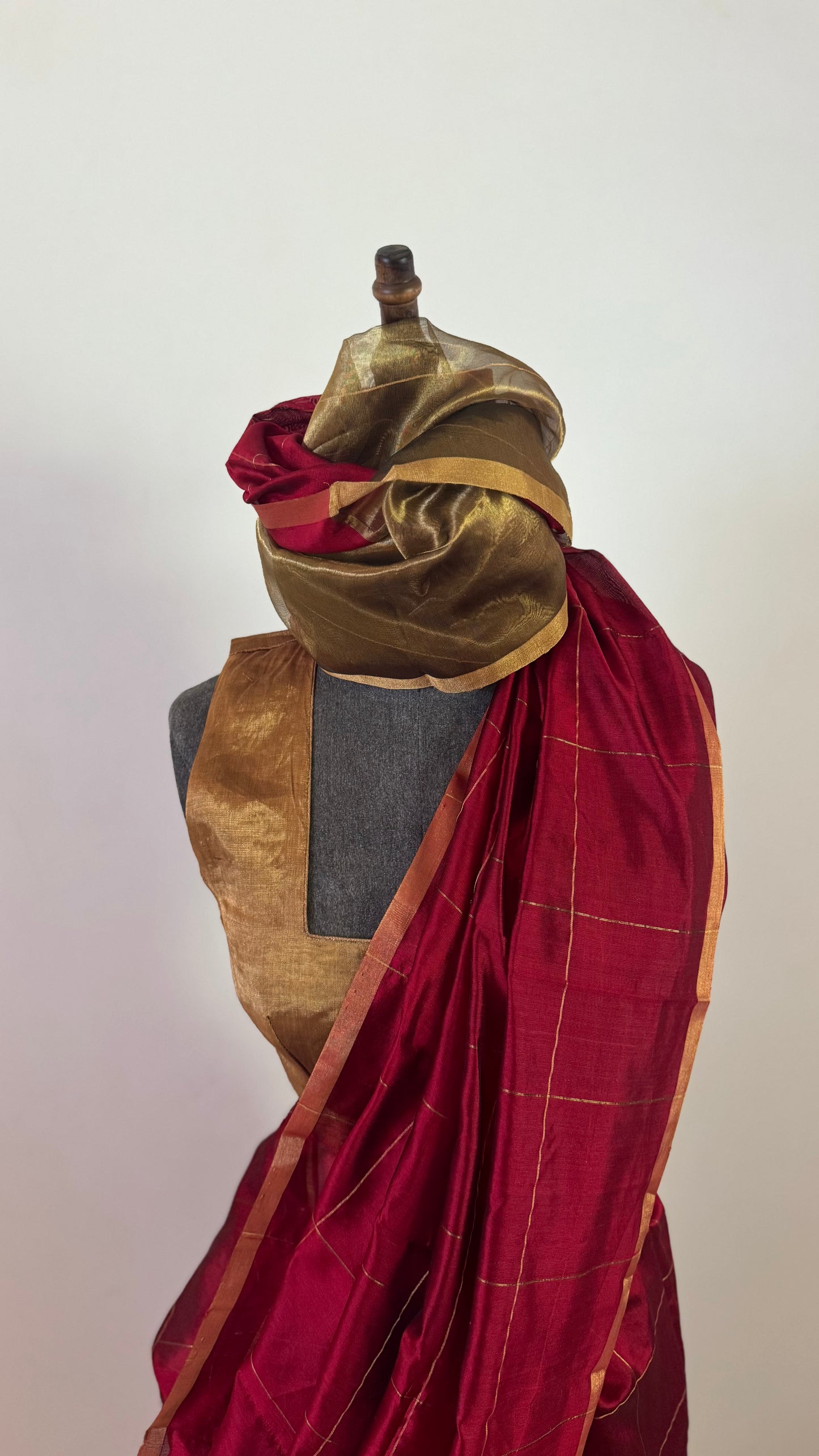 Chanderi sari | Gold checks